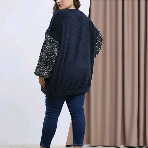 Plus Leopard Pattern Drop Shoulder Flannel Pullover - Picture 2 of 9